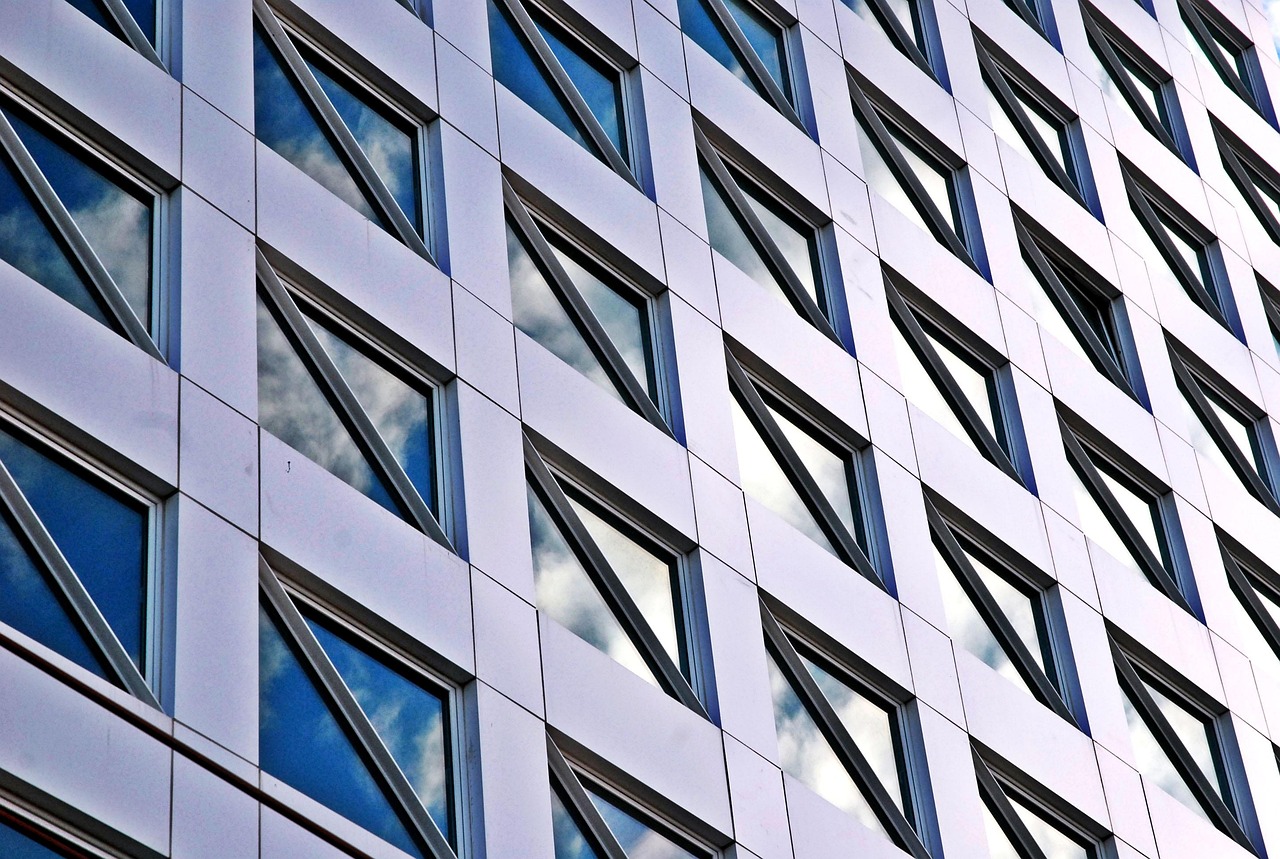 من الصفر للقمة: استراتيجيات التسويق الرقمي الفعالة للشركات الناشئة